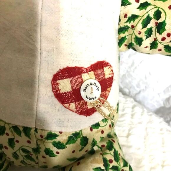 Bath & Body Works Hare Therapy "Plush" - Picture 3 of 12